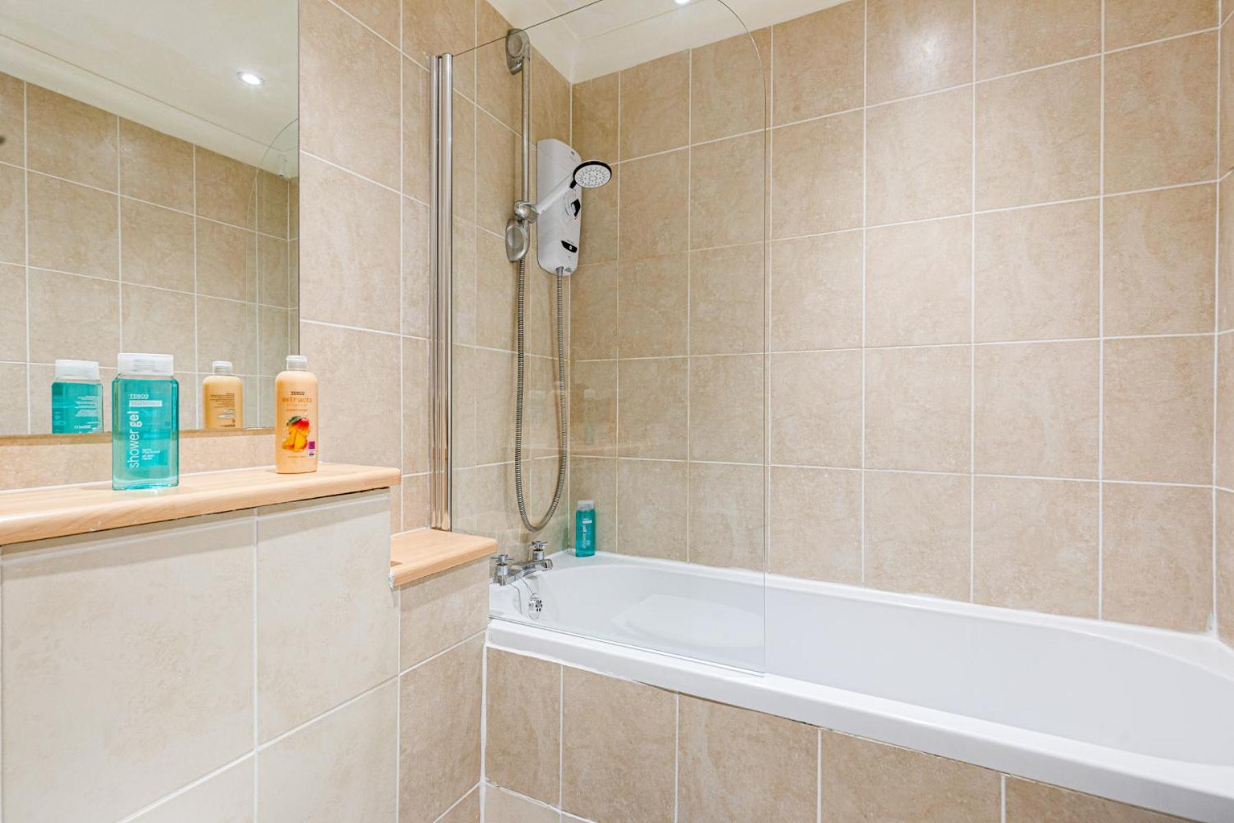 Luxstay2 Earls Court Apartment - Sleeps Up To 8 ロンドン エクステリア 写真