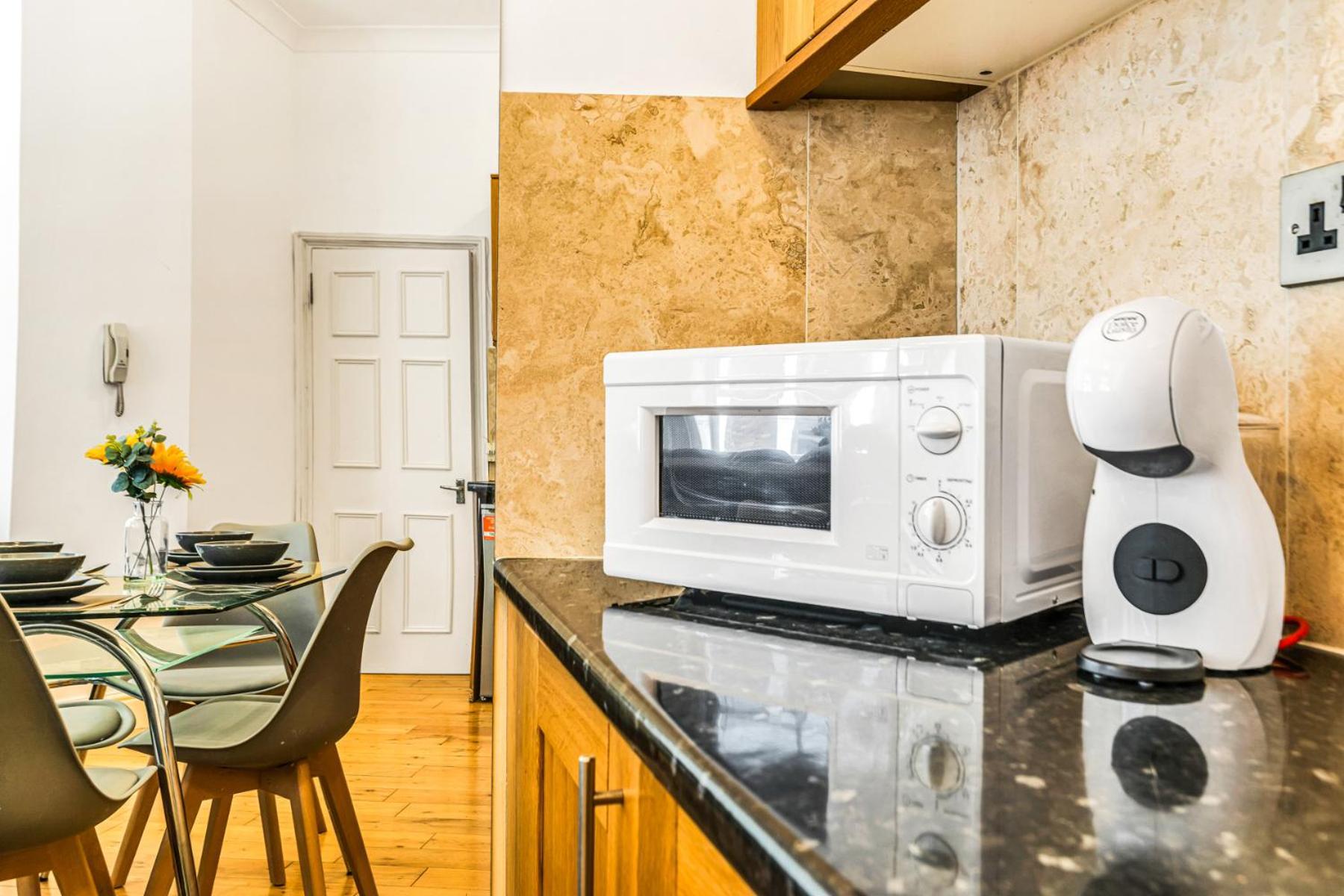 Luxstay2 Earls Court Apartment - Sleeps Up To 8 ロンドン エクステリア 写真